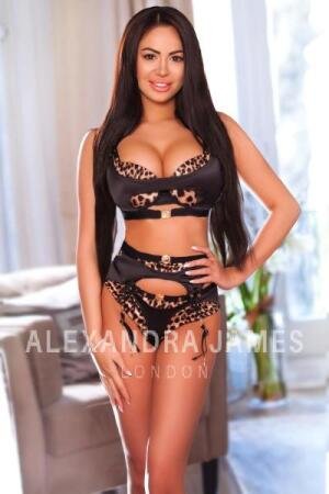 Lora photo 1