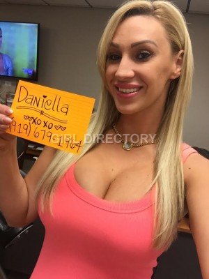 Daniella photo 5