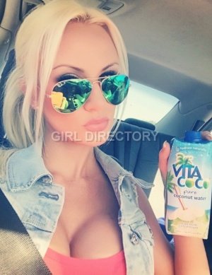 Brittnay photo 2
