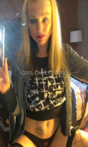 Amberwilcox01  photo 0