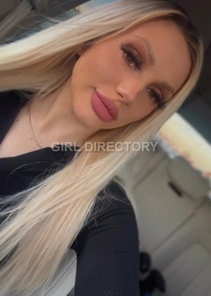 Arielle photo 0