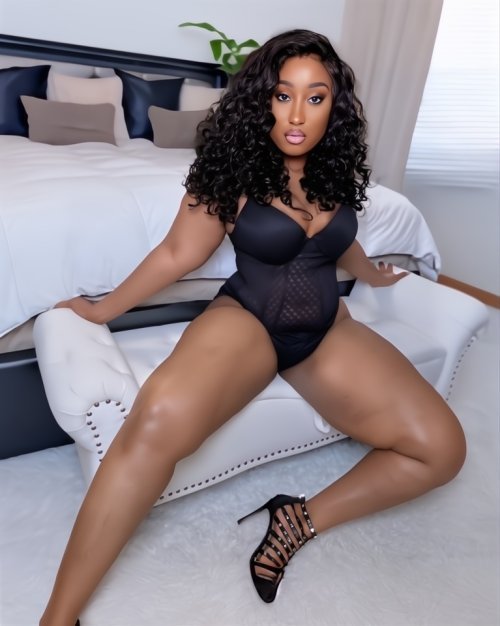 Tonee companion photo 0