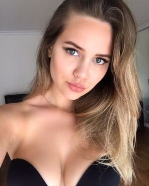 Elianna photo 1