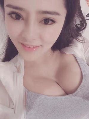 Kelly photo 0
