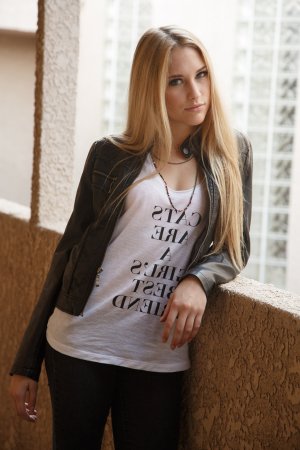 Cloe photo 2
