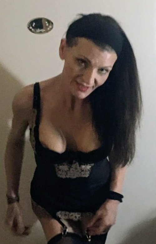 Larissa photo